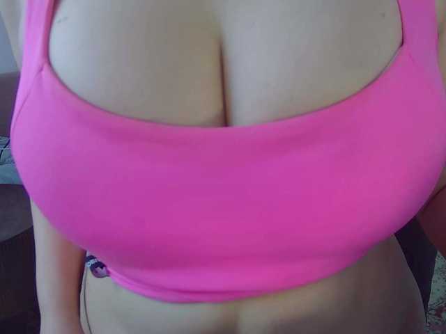 Leysun7's BongaCams show and profile