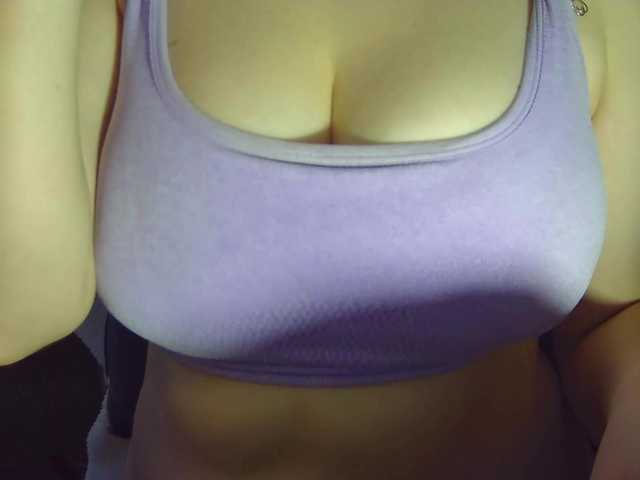 Leysun7's BongaCams show and profile