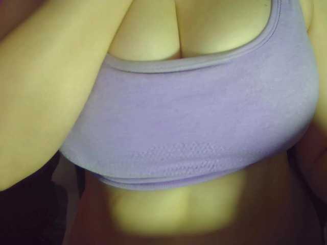 Leysun7's BongaCams show and profile