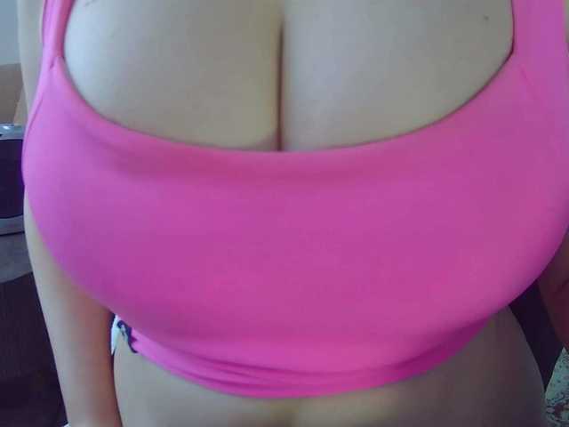 Leysun7's BongaCams show and profile