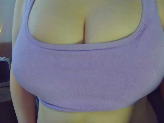 Leysun7's BongaCams show and profile