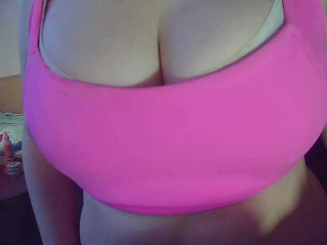 Leysun7's BongaCams show and profile