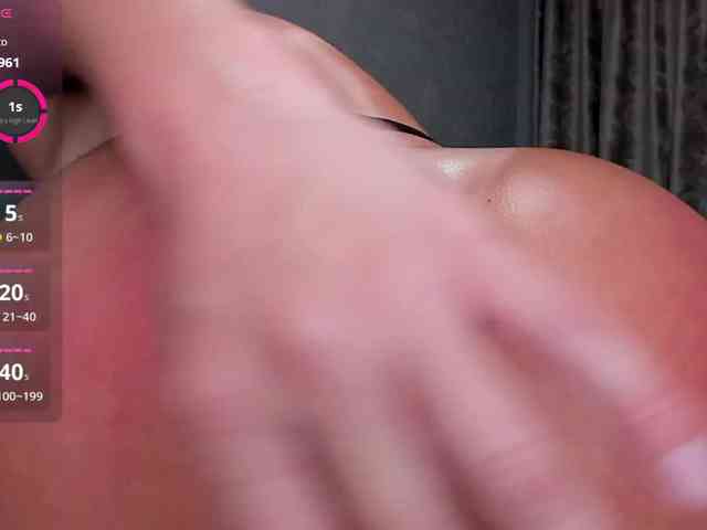 Linda-3's webcam live show