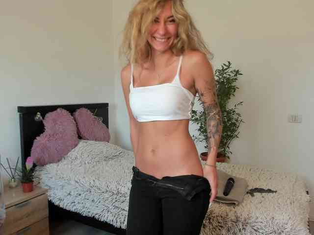 EmmaGracee webcam