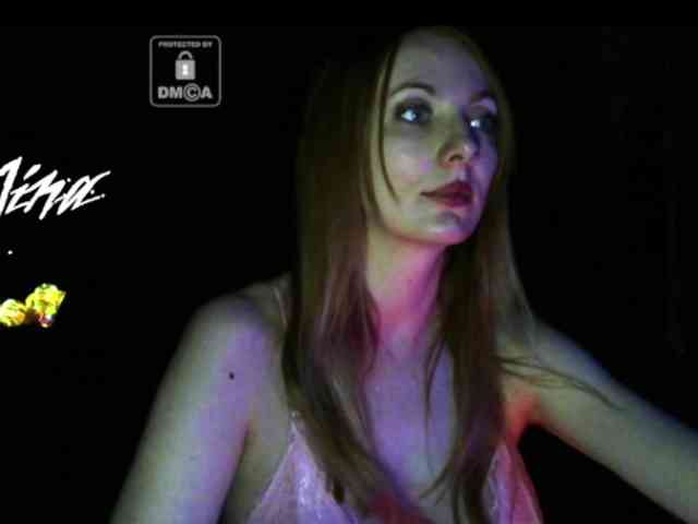 EXTASYmina webcam