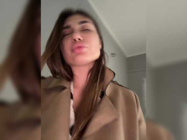 -EmilyBaby-'s BongaCams profile