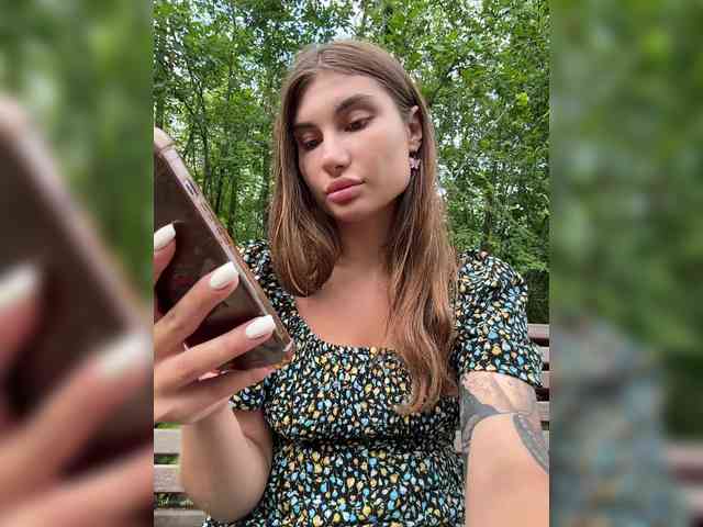 online chatting -EmilyBaby-