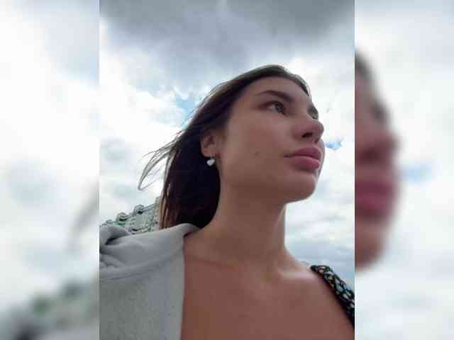 public voyeur webcam -EmilyBaby-