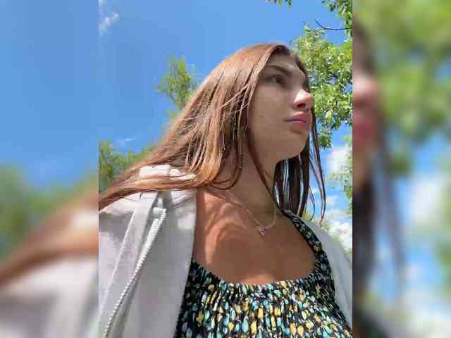 porn webcam -EmilyBaby-