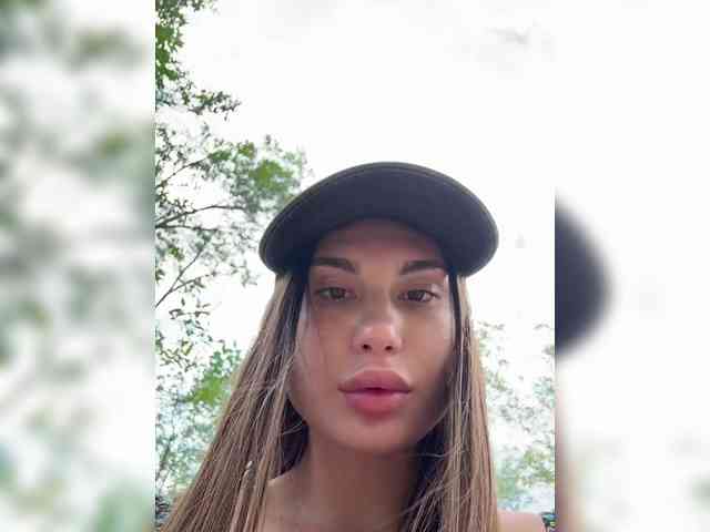 free live webcam -EmilyBaby-