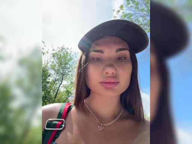 cam free chat -EmilyBaby-