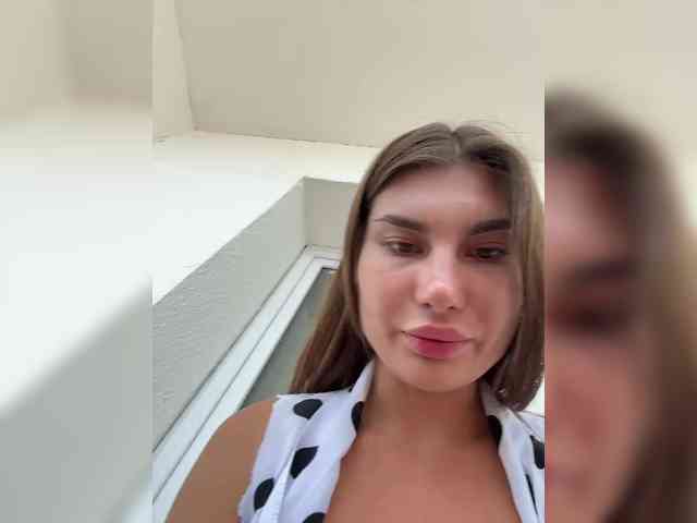 hidden web cam -EmilyBaby-
