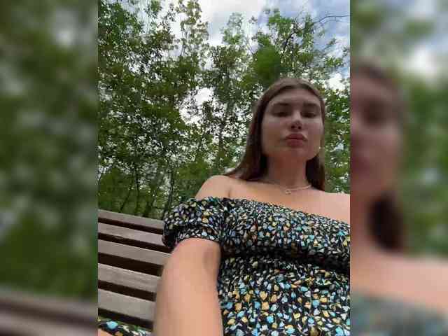 online chatting -EmilyBaby-
