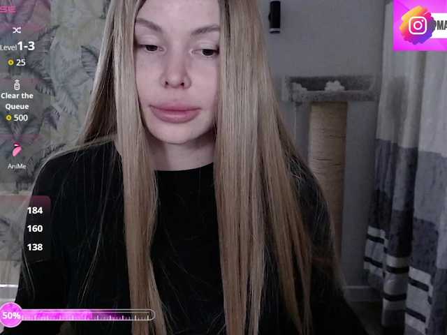 Foxymoxy19 from BongaCams