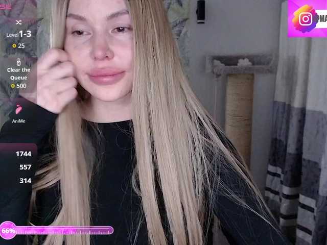 Foxymoxy19 from BongaCams is Freechat