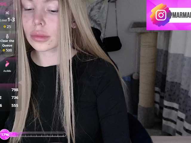 Foxymoxy19's BongaCams show and profile