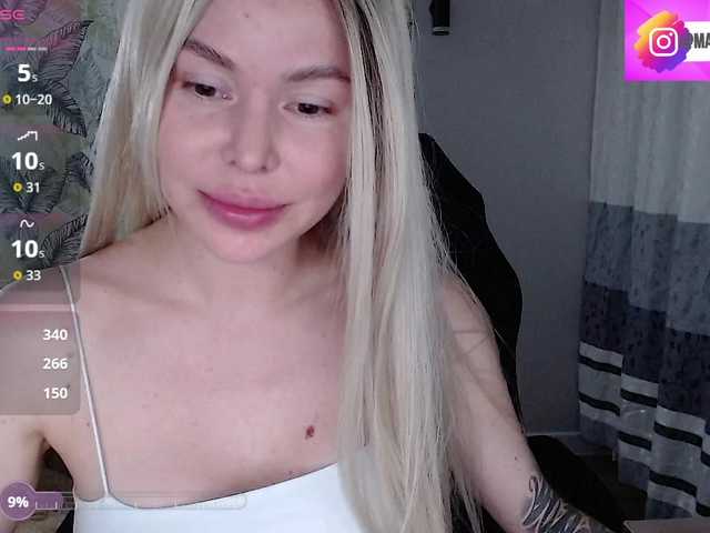 Foxymoxy19 from BongaCams is Freechat