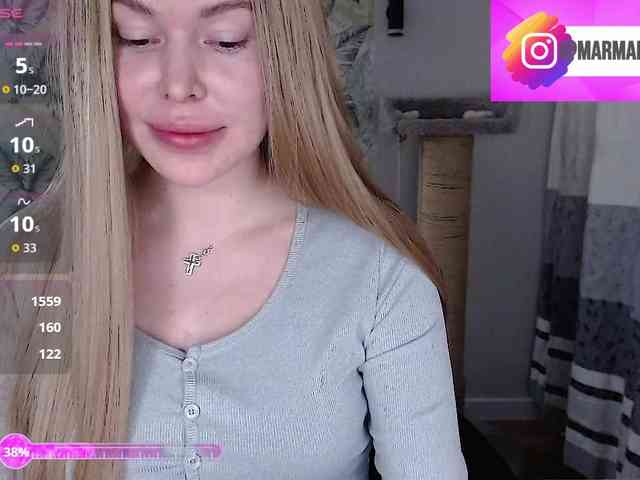 Foxymoxy19 Live Webcam on BongaCams