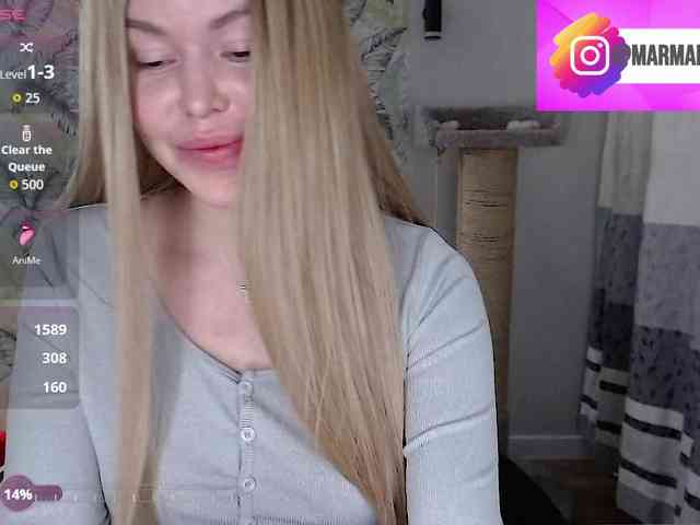 Foxymoxy19 Live Webcam on BongaCams