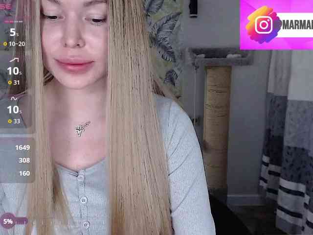 Foxymoxy19 Live Webcam on BongaCams