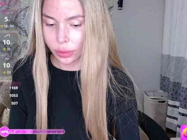 Foxymoxy19 Live Webcam on BongaCams
