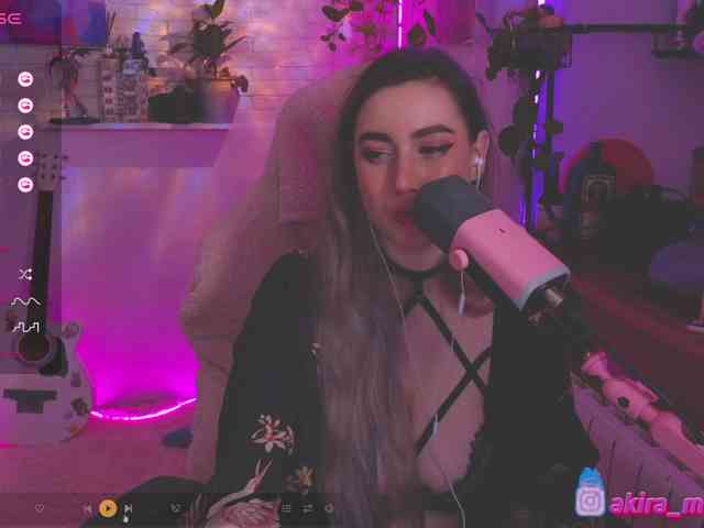 AkiraMiyaMur webcam