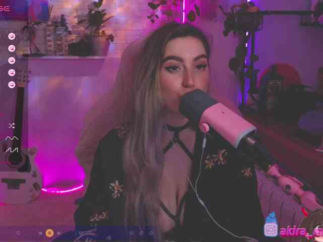 AkiraMiyaMur webcam