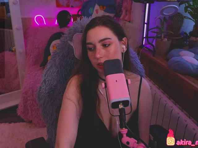 AkiraMiyaMur webcam
