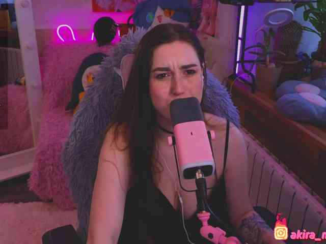 AkiraMiyaMur webcam