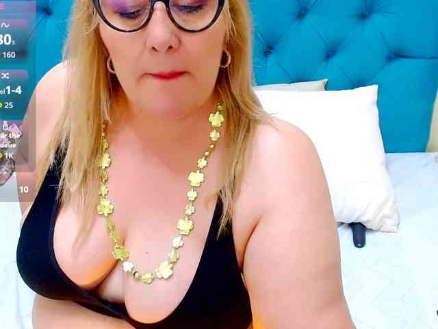 Nayla-Garner webcam