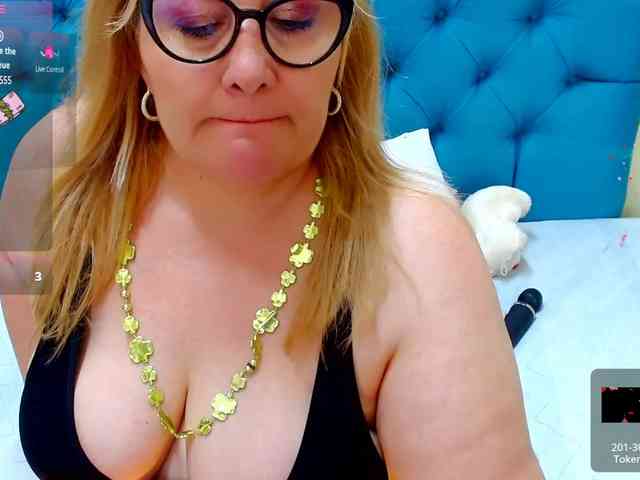 Nayla-Garner webcam