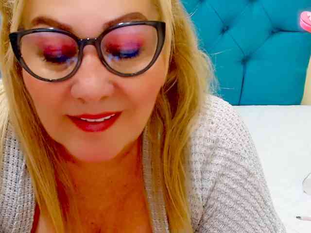 Nayla-Garner webcam