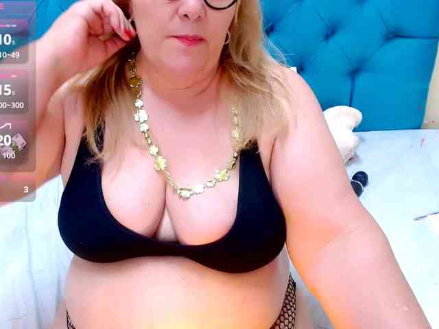 Nayla-Garner Live Webcam on BongaCams