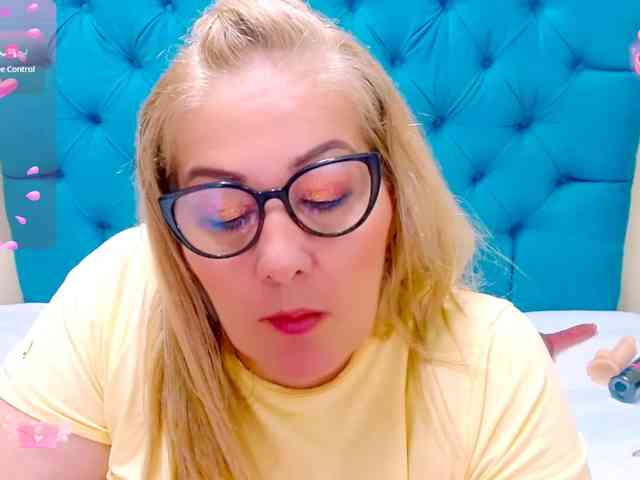 Nayla-Garner webcam
