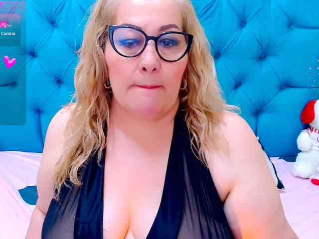 Nayla-Garner webcam