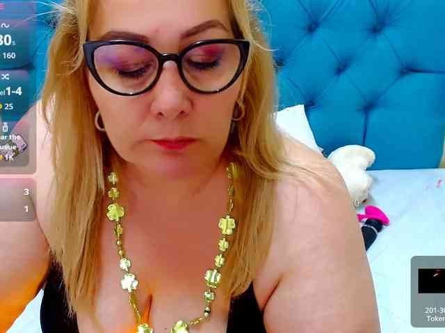 Nayla-Garner webcam