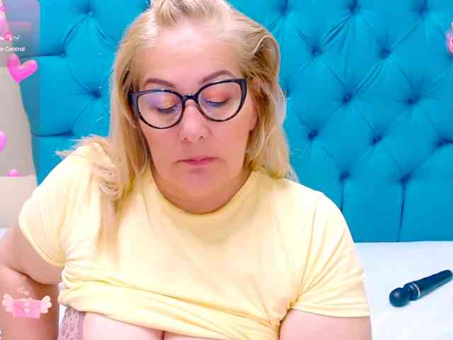 Nayla-Garner webcam