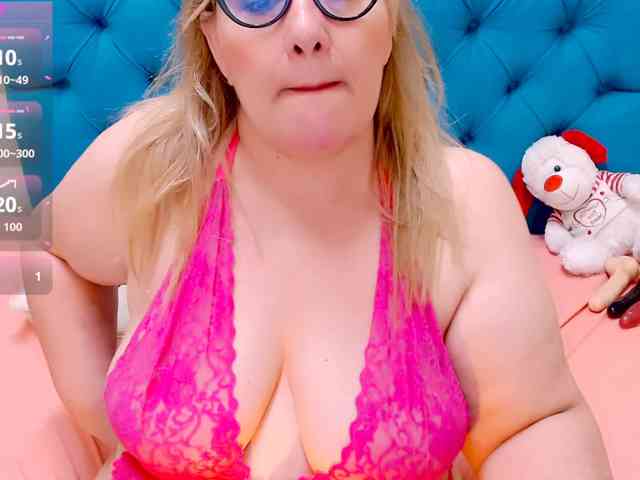 Nayla-Garner Live Webcam on BongaCams