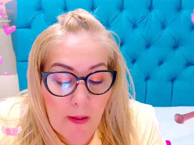 Nayla-Garner webcam