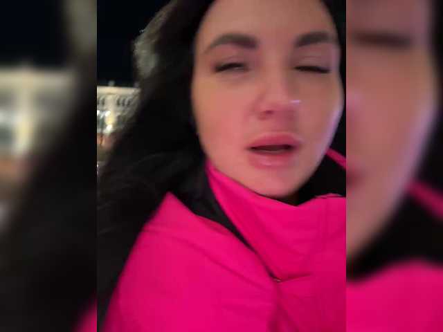 Sex chat gratuit in direct cu TokionaJoe pe BongaCams