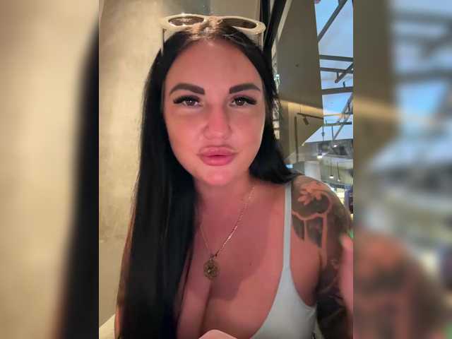 Sex chat gratuit in direct cu TokionaJoe pe BongaCams