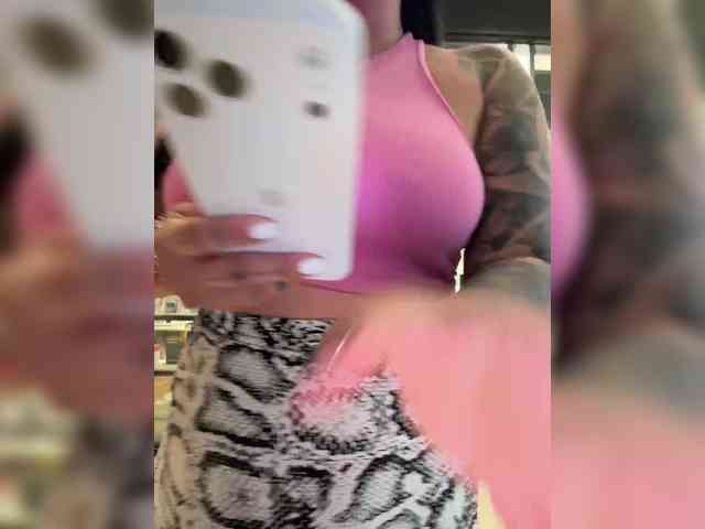 TokionaJoe Live Webcam on BongaCams