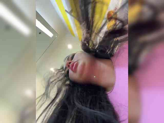 live voyeur webcam TokionaJoe