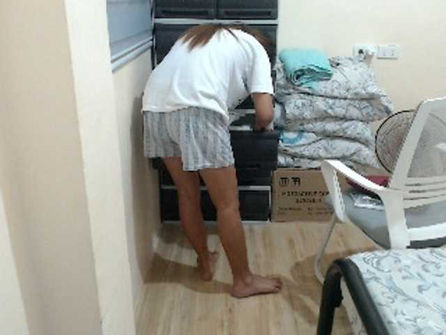 TheLastVIRGIN's BongaCams show and profile