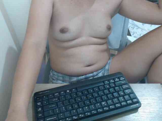 TheLastVIRGIN webcam