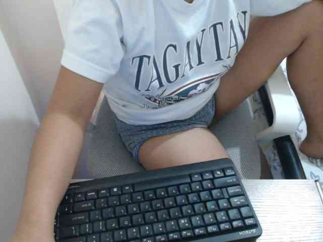 TheLastVIRGIN webcam