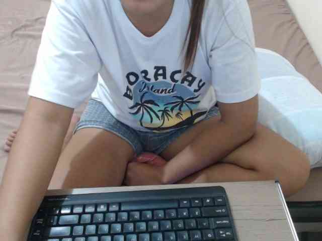TheLastVIRGIN webcam