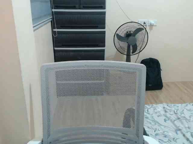 TheLastVIRGIN webcam