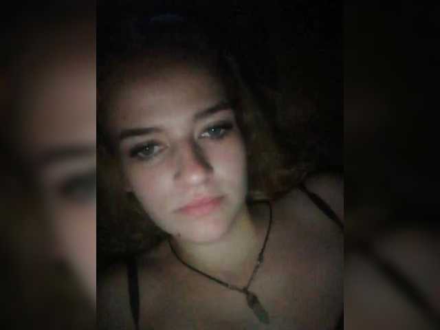 EvelynXKukla webcam