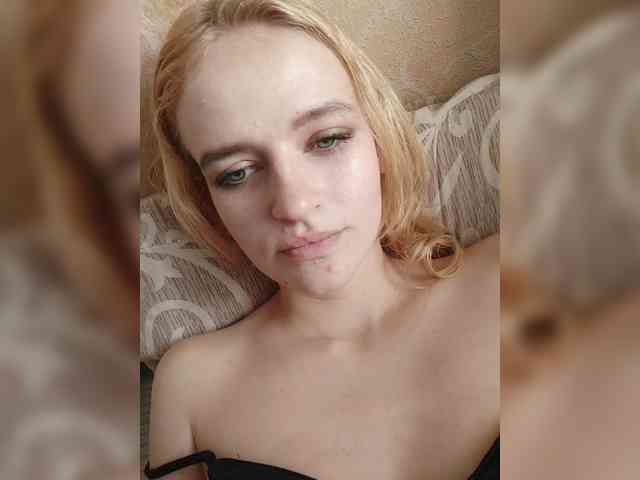 EvelynXKukla webcam